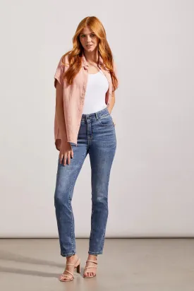 CURVY FIT STRAIGHT LEG LIGHT WASH JEAN