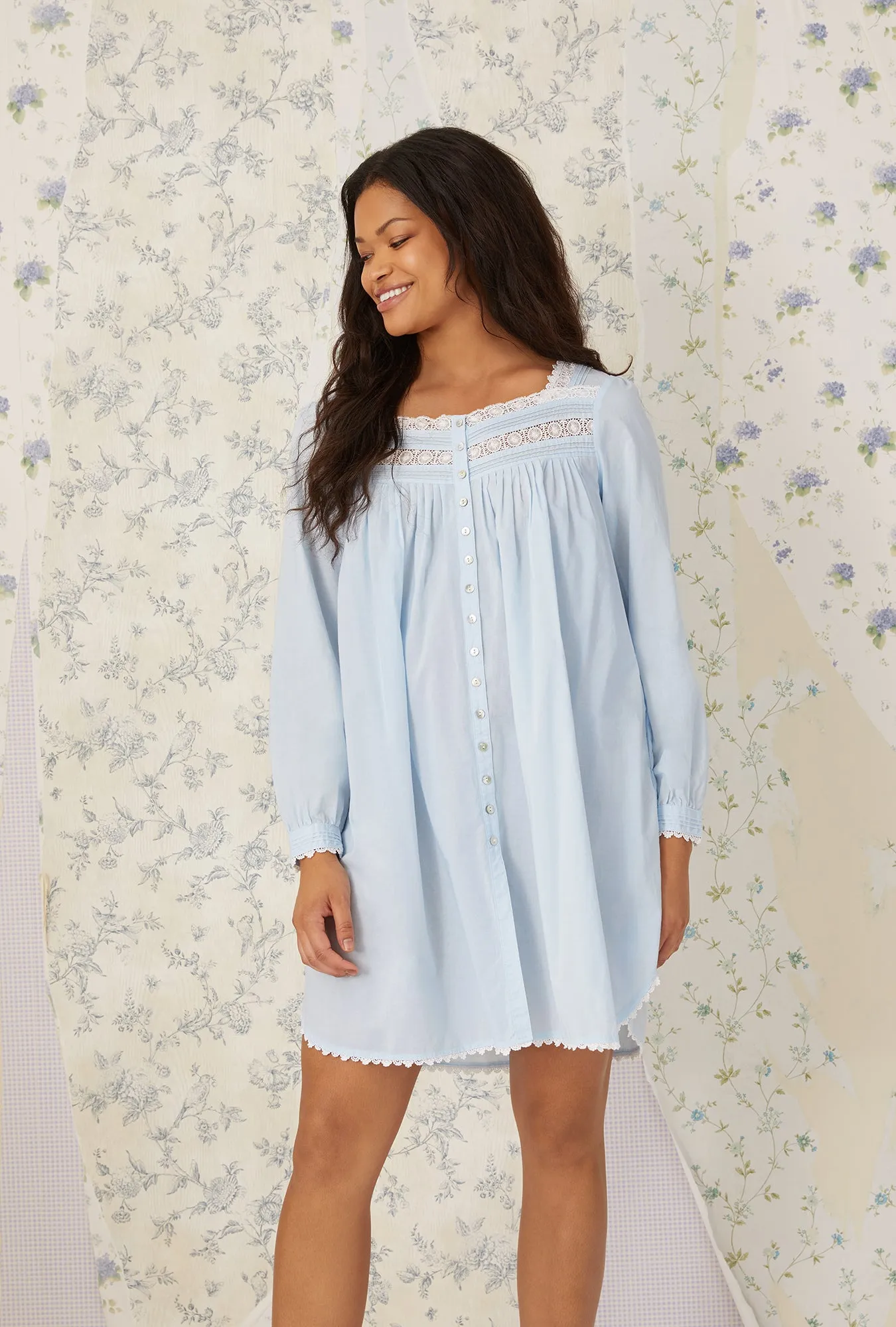 Heirloom Dream Short Robe