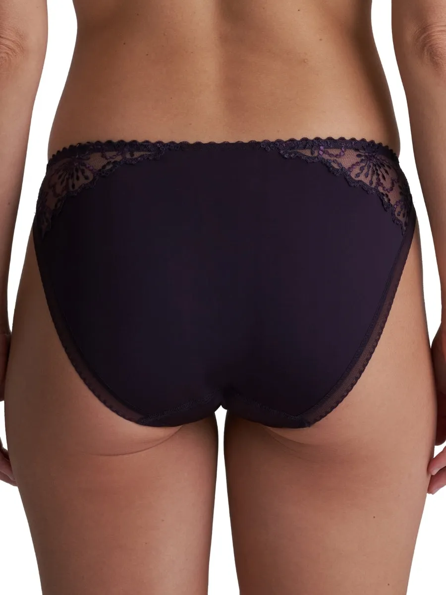 Jane Rio Brief